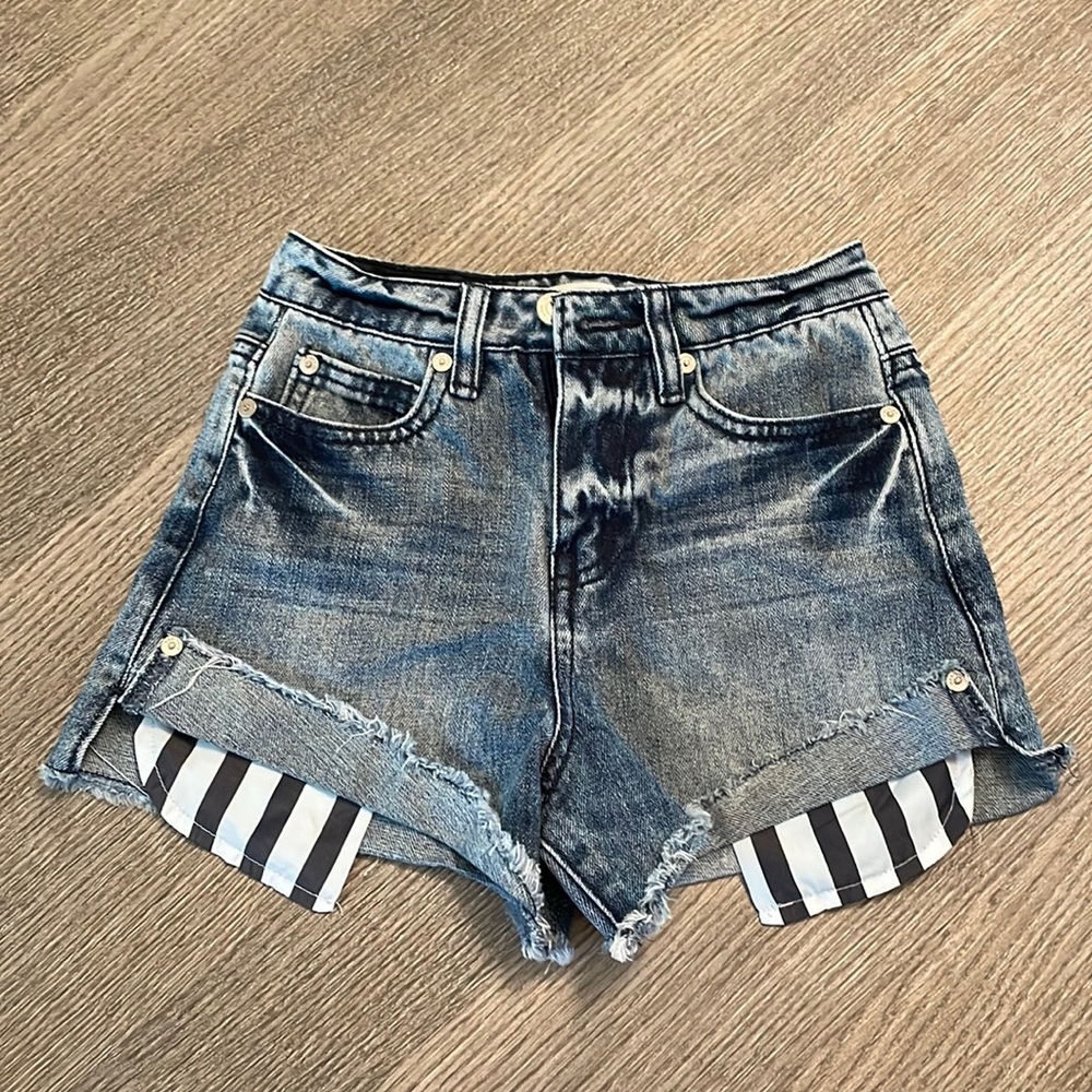 Girls shorts